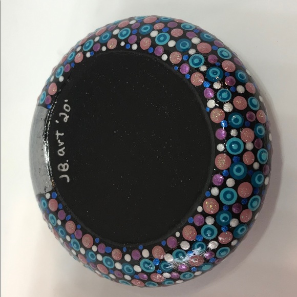 Handmade Cast Art Stone - Picture 6 of 6